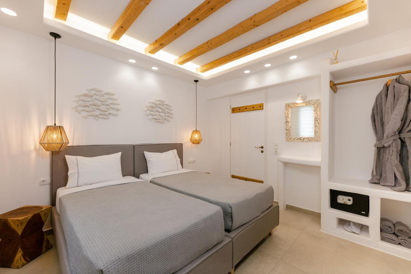 Naxos Finest Hotel & Villas Naxos City الغرفة الصورة